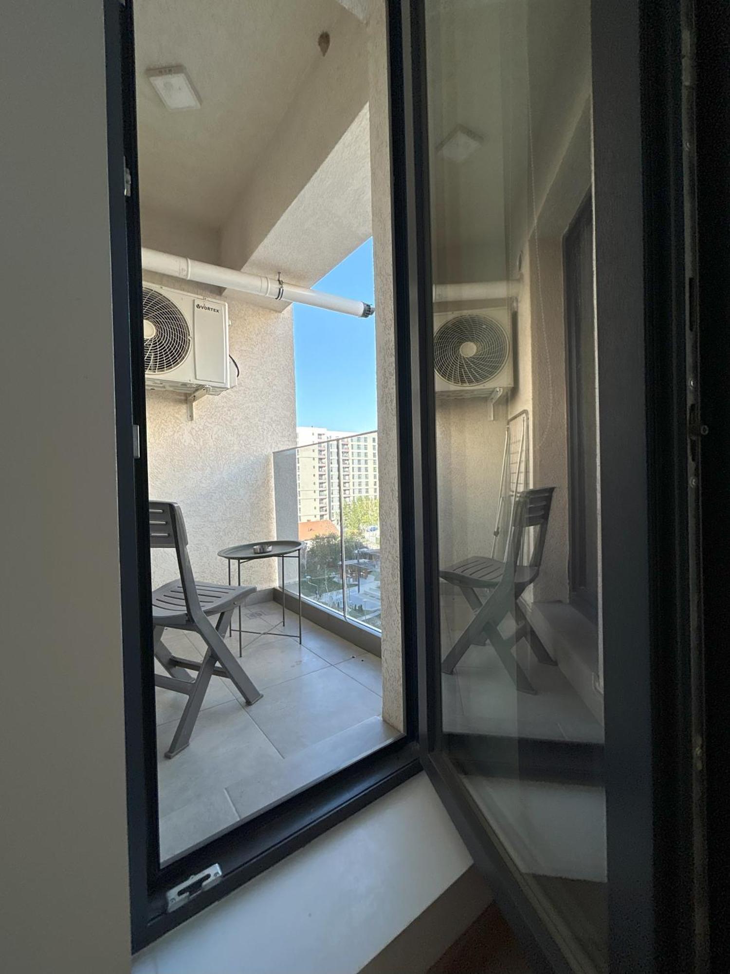 شقة Urban Retreat With Balcony At Exigent Plaza - 06 بوخارست المظهر الخارجي الصورة